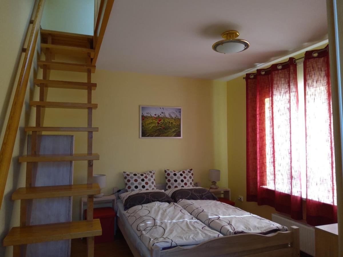 Apartamentai Geguciu Gatveje Клайпеда Екстериор снимка